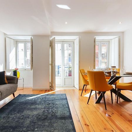 Charming And Stylish Downtown Apt In XIX Century Building ลิสบอน ภายนอก รูปภาพ