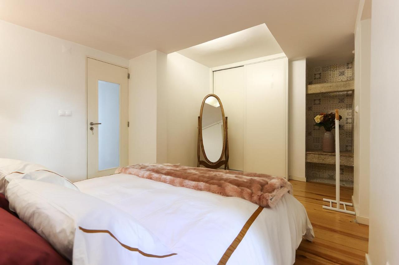 Charming And Stylish Downtown Apt In XIX Century Building ลิสบอน ภายนอก รูปภาพ