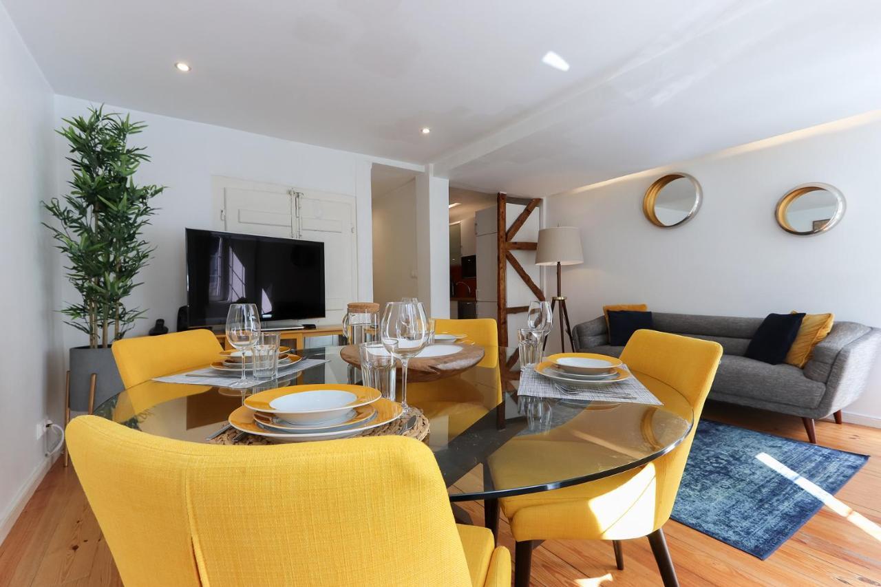 Charming And Stylish Downtown Apt In XIX Century Building ลิสบอน ภายนอก รูปภาพ