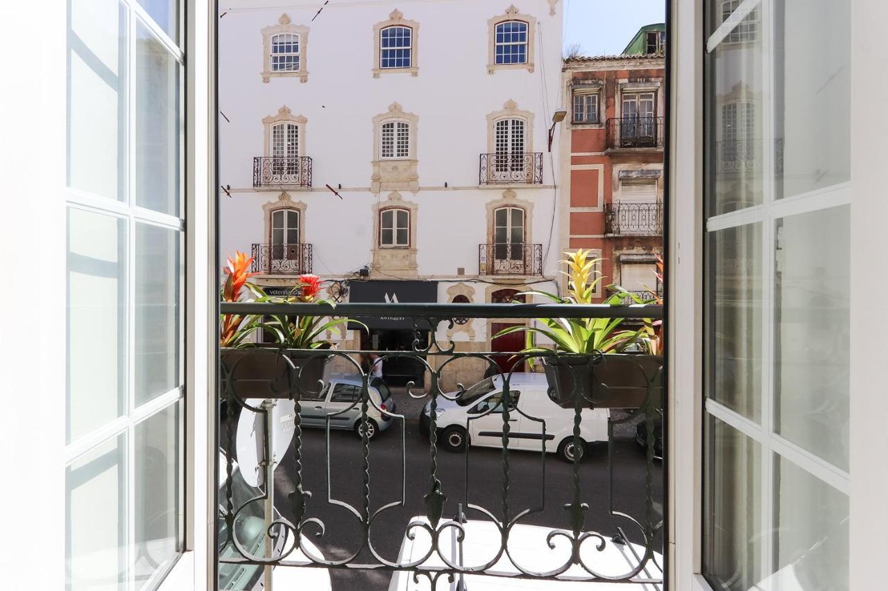 Charming And Stylish Downtown Apt In XIX Century Building ลิสบอน ภายนอก รูปภาพ