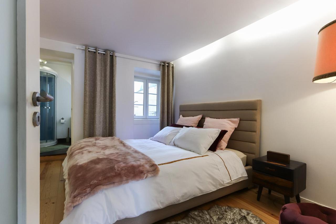 Charming And Stylish Downtown Apt In XIX Century Building ลิสบอน ภายนอก รูปภาพ